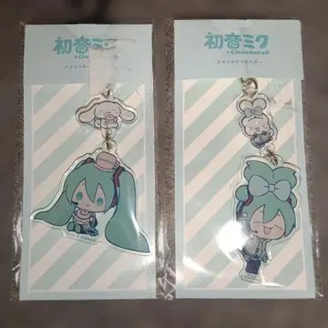 하츠네 미쿠 시나모롤 아크릴 키링 세트