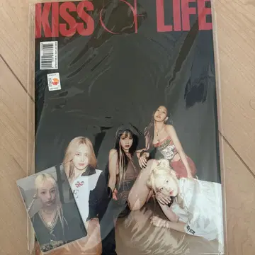KISS OF LIFE 앨범 + 하늘 트레이딩 카드