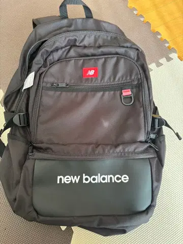 뉴발란스 1906 블랙 백팩