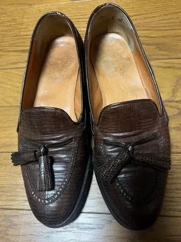 랄프 로렌 다크 브라운 가죽 로퍼 뜨개질 디자인