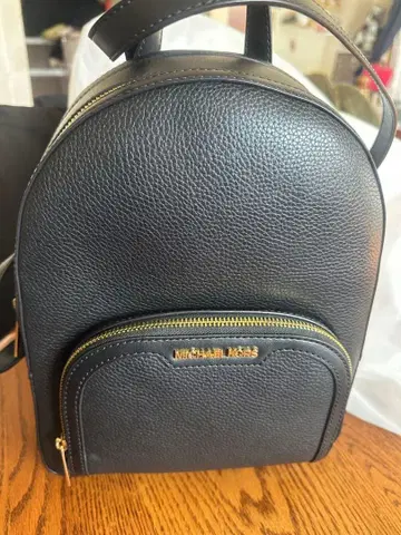 MICHAEL KORS 블랙 가죽 백팩