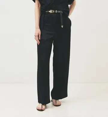 COCUCA 블랙 새틴풍 와이드 팬츠 사이즈 1 0050