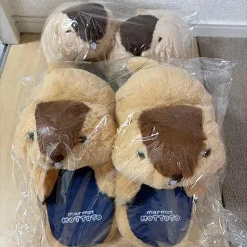 마모트의 마모토츠쿠 봉제 인형 슬리퍼 2종 세트