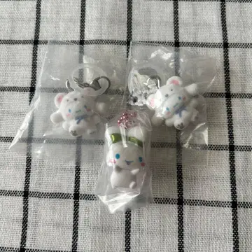 산리오 메지루시 액세서리 후와후와 스노우 시나몬 가챠가챠 3개