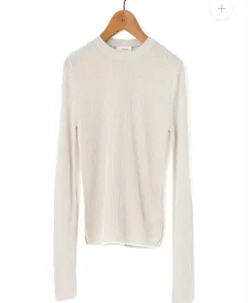 미사용 새상품 enrica 실크 100% 니트 내추럴