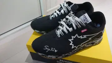 새상품급 SY32 URBAN SUN 아반선 콜라보 스니커즈