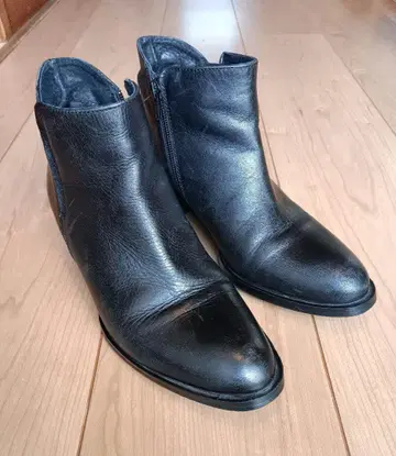 천연 가죽 블랙 레더 숏부츠 스페인산