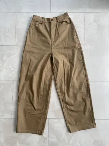 [ 컨디션 최상 ] meri 미 코쿤 치노 팬츠 베이지 루즈핏 메리