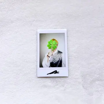 TheKingdom 아서 친필 사인 폴라로이드