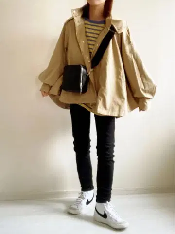 엠마 테일러 마운틴 후드티