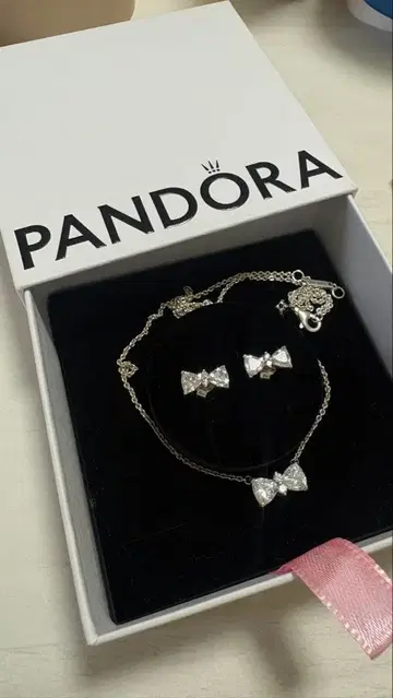 PANDORA 리본 모티브 액세서리 세트