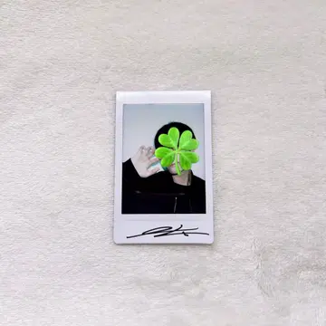 TheKingDom 아서 친필 사인 폴라로이드