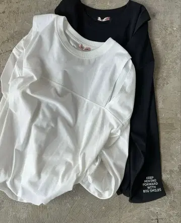 푸우 시마무라 블랙 화이트 2장 세트 M 사이즈