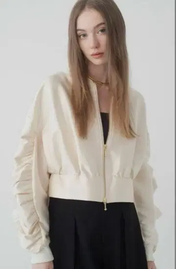 [ 1회 착용만 ] 메종 돌체 글로시 블루종