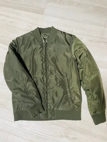 [ 새상품급 ] 올리브 MA-1 스타일 자켓