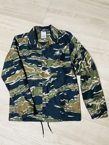 [컨디션 최상] 뉴발란스 카모플라쥬 자켓 S