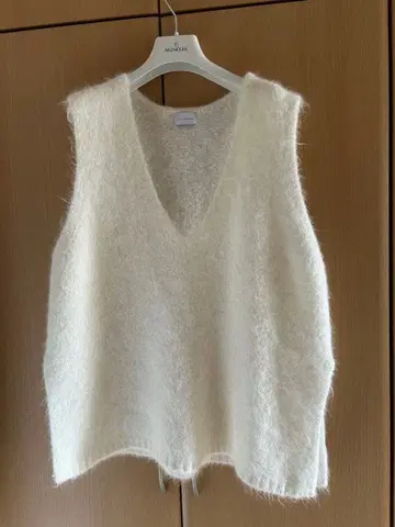 그린 라벨 릴랙싱 알파카 믹스 샤기 니트 베스트