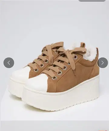 스즈키 아미 씨 스니커즈