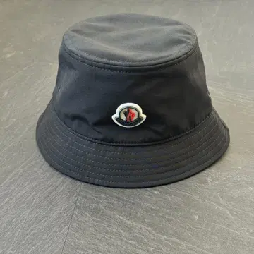 MONCLER 몽클레 버킷햇