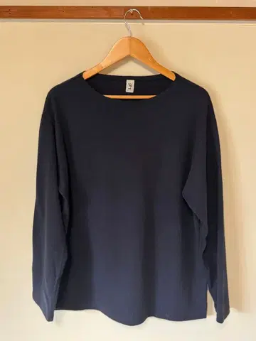 Lechoppe. LE 엘이 바스크 셔츠 네이비