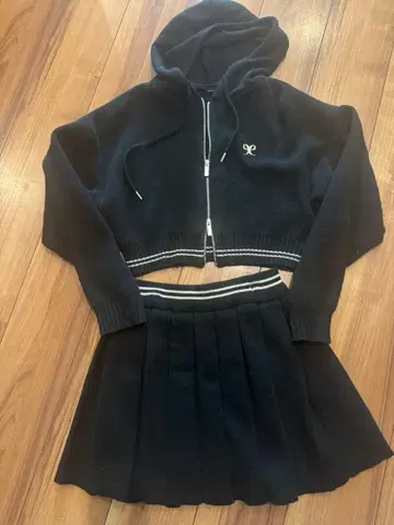 에모다 니트 셋업 플리츠 스커트