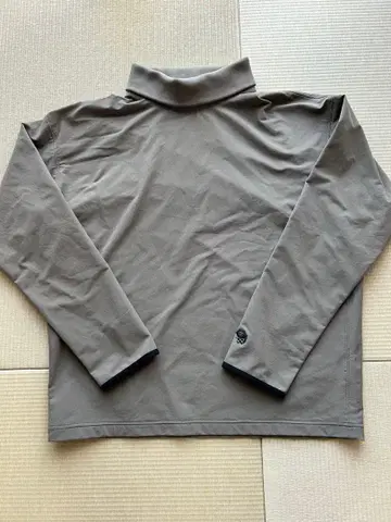 N. 할리우드 마운틴 하드웨어 더블 네임 터틀넥 티셔츠