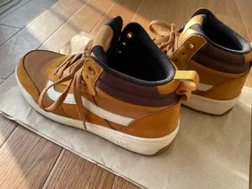 VANS 하이컷 스니커즈 24