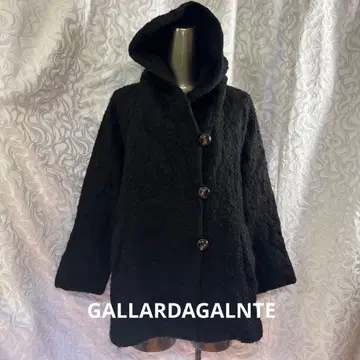 GALLARDALANTE 후드 부착 블랙 자켓