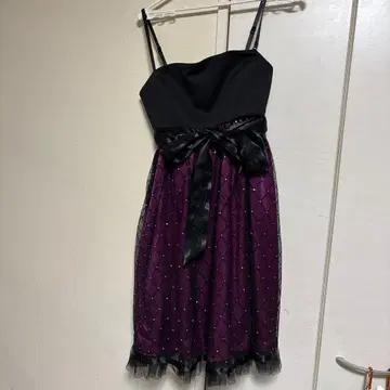 블랙과 보라색의 슬립 드레스