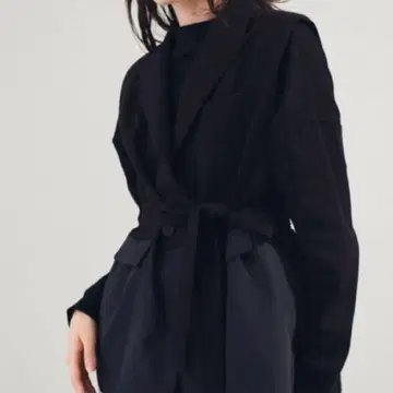 그레이스 콘티넨탈(클래스) 트리아세 콤비 자켓