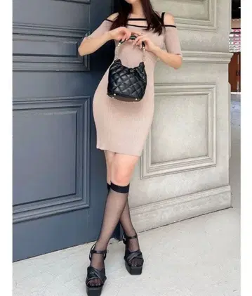 리젝시 스트링 디자인 타이트 니트 원피스 S