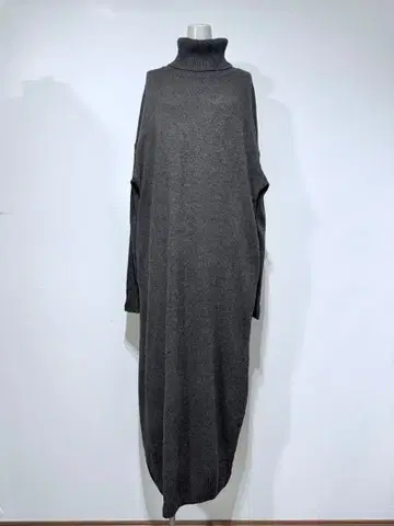 브라운 터틀넥 롱 니트 원피스 저널 스탠다드