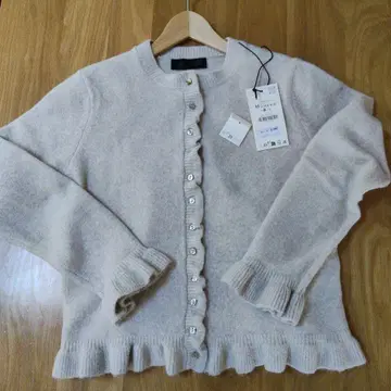 자라 프릴 버튼 가디건 베이지