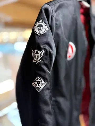 Apex Legends CHAMPION 봄버 자켓 M