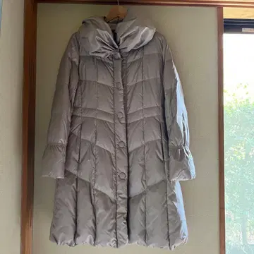 그레이 퀼팅 다운 자켓 후드 부착