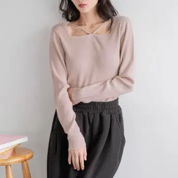 LOWRYSFARM 메니웨이 라메 니트 풀오버 핑크