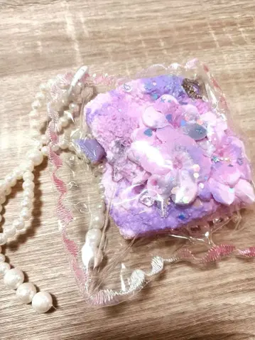 보라색 반짝반짝 꽃 해외 스퀴즈