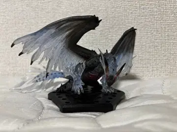 몬헌 제노 지바 (임계 상태) 피규어