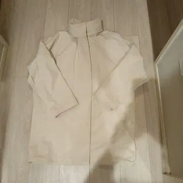 유니클로 블록 테크 코트