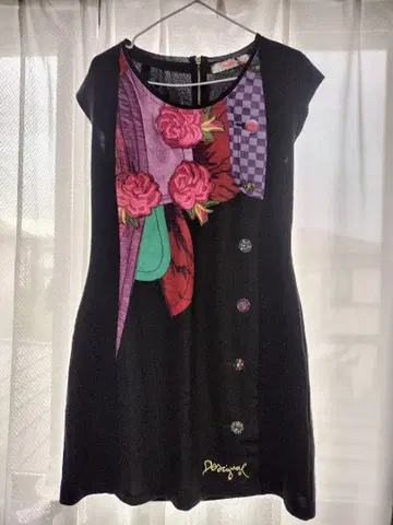 Design 꽃무늬 슬리브리스 원피스