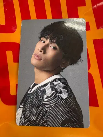 TJBB 에이론 트레이딩 카드 타워 레코드