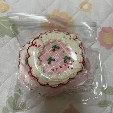 kikisquishy XL 체리 케이크