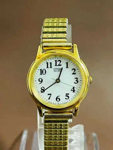 CITIZEN 에코드라이브 손목시계 골드