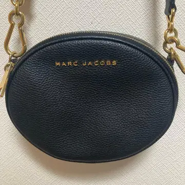 최종 가격 인하! MARC JACOBS 블랙 숄더백