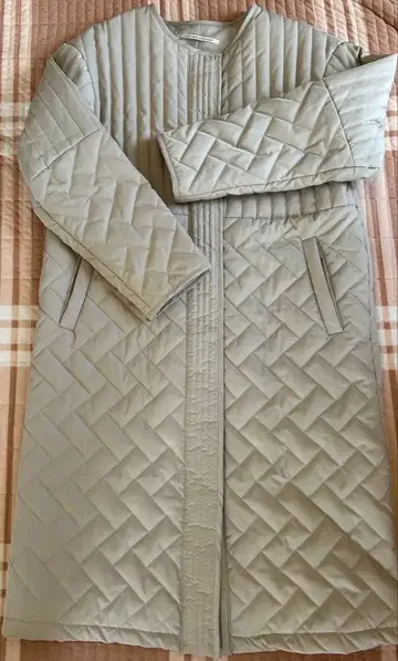 퀼팅 롱 코트 그레이