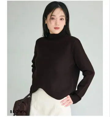 BASEMENT online 밑단 스캘럽 니트 브라운