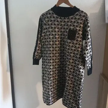하운드 투스 패턴 긴팔 원피스