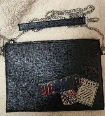BIGBANG 숄더백 파우치