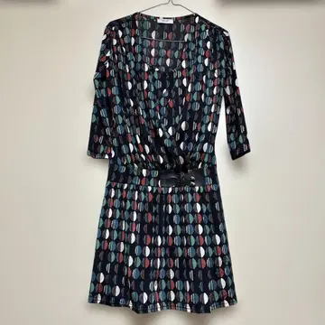 FIFILLES 다색 원형 패턴 V넥 7부 소매 원피스 armoire