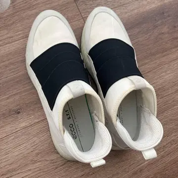 ECCO 스트레치 밴딩 스니커즈/37